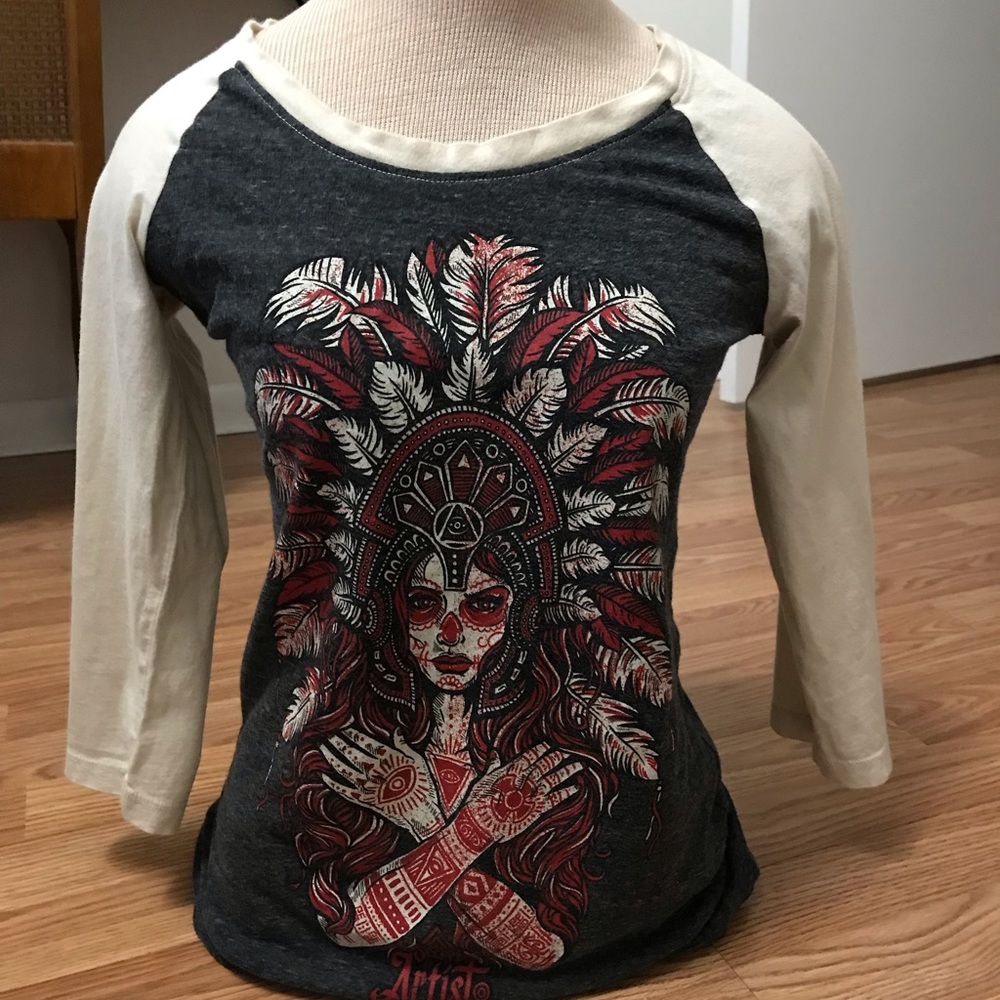 Secret Artist raglan